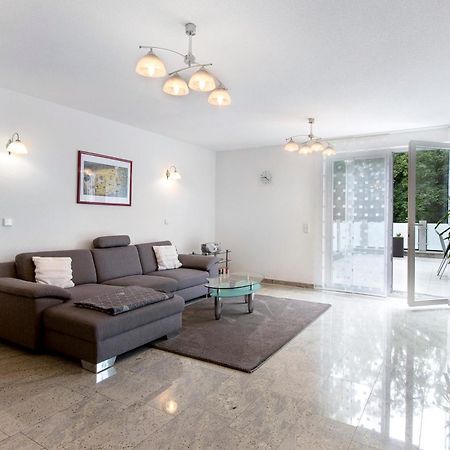 Ferienwohnung Milita 로라흐 외부 사진
