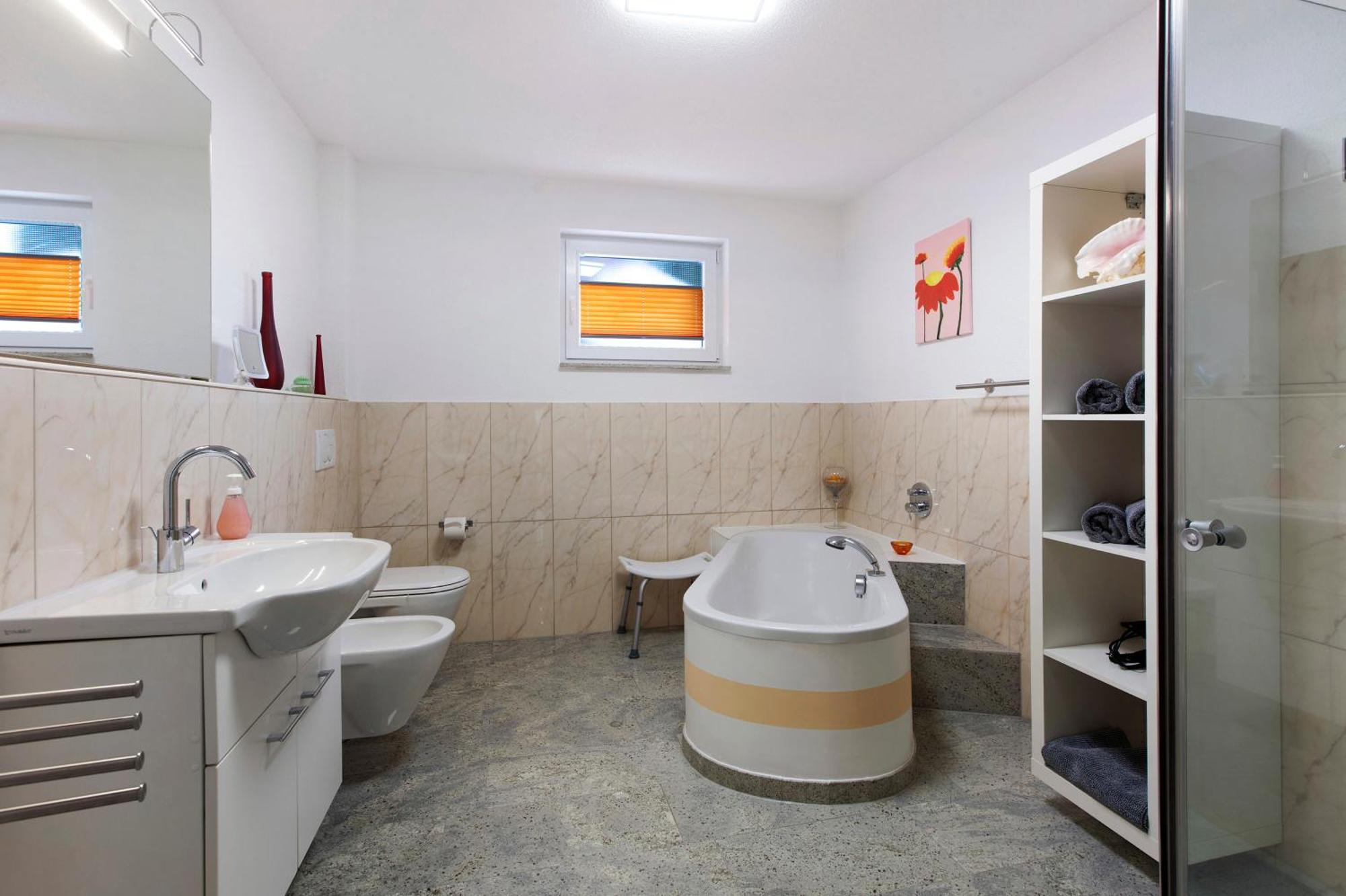 Ferienwohnung Milita 로라흐 외부 사진